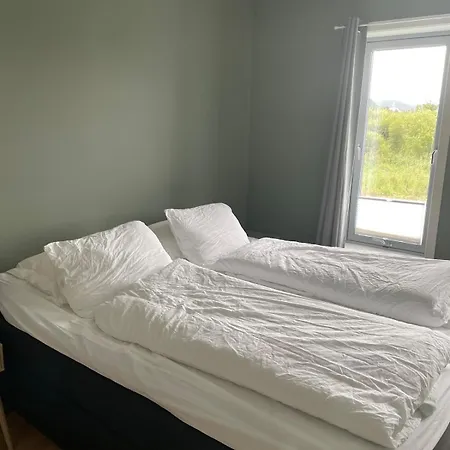 Two-Story Townhouse With Two Bedrooms, Each With Kingsize Beds And And Two Bathrooms Villa